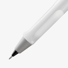 Safari Stiftpenna 0.5 Shiny White i gruppen Pennor / Skriva / Stiftpennor hos Pen Store (102021)
